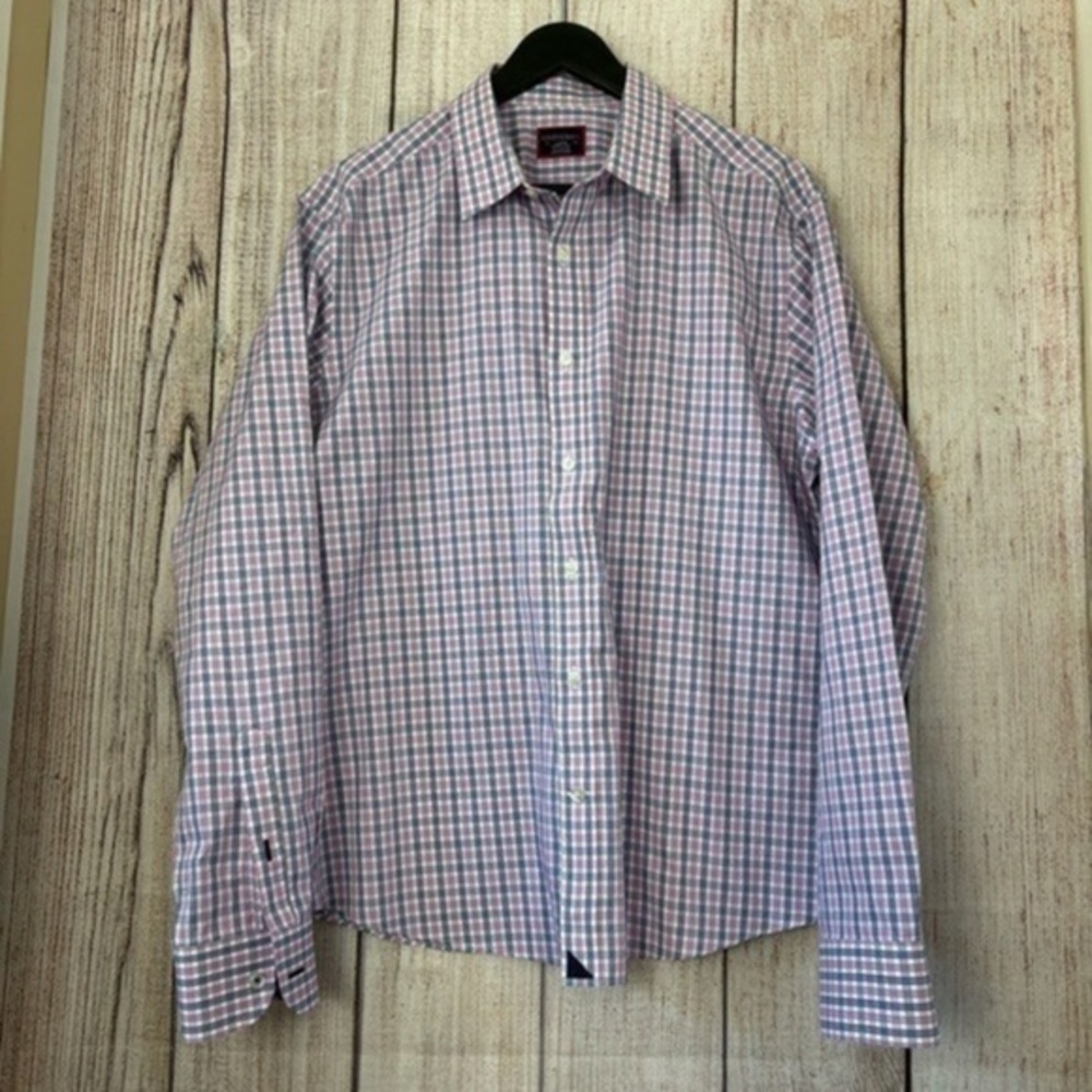 Untuckit Mens Button up shirt size Large